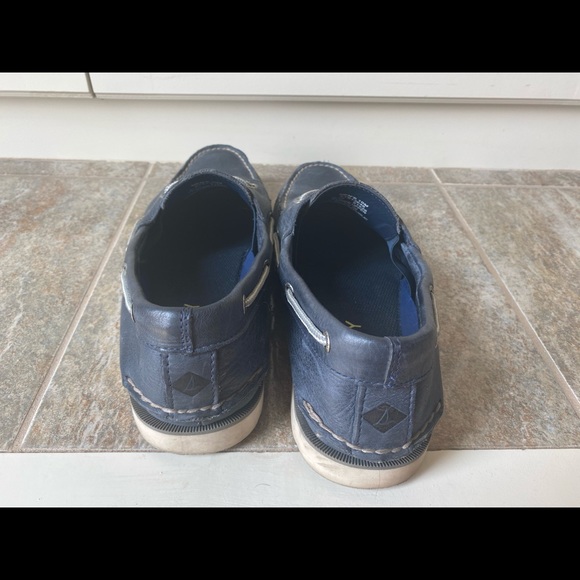 Men’s Size 10 navy Sperry 2-eye boat shoes - Picture 3 of 4